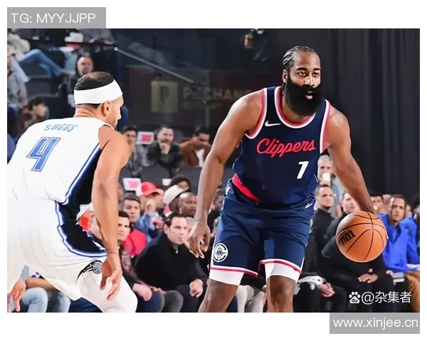 忙里偷闲的球迷时刻祖巴茨博格丹柯林斯齐聚观战洛杉矶FC比赛