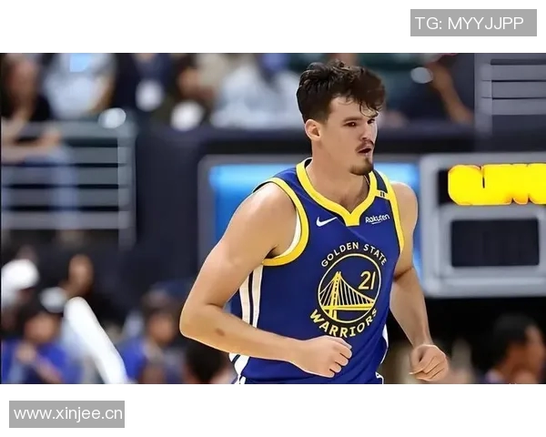 波杰谈与库里搭档的思考过程强硬防守下的默契配合之道