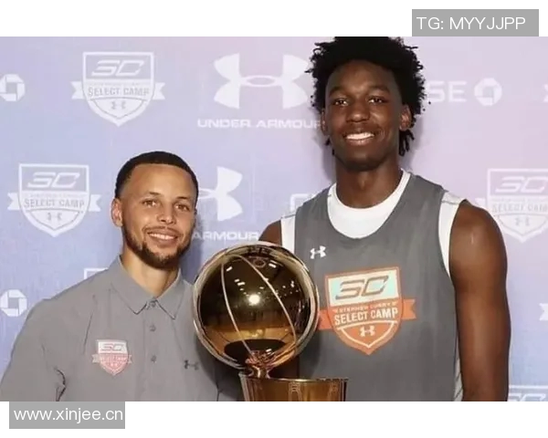 怀斯曼表现稳定2投2中贡献5分4板2助1帽失误略显偏多