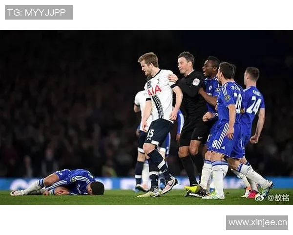 前阿森纳门将策划拳击赛切尔西热刺传奇球员同台竞技 前阿森纳门将策划拳击赛切尔西热刺传奇球员同台竞技