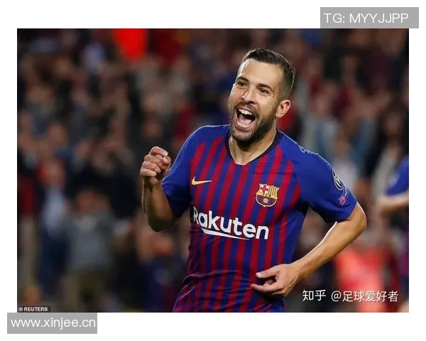 拉菲尼亚在社交媒体上向阿尔巴致敬表达曾共战的荣幸与感激之情