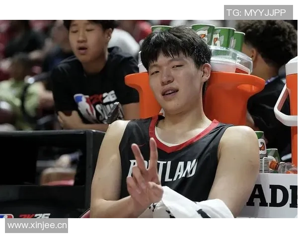 魔童在美国的生活日常揭秘杨瀚森分享吃喝拉撒睡的趣事与感受 魔童在美国的生活日常揭秘杨瀚森分享吃喝拉撒睡的趣事与感受