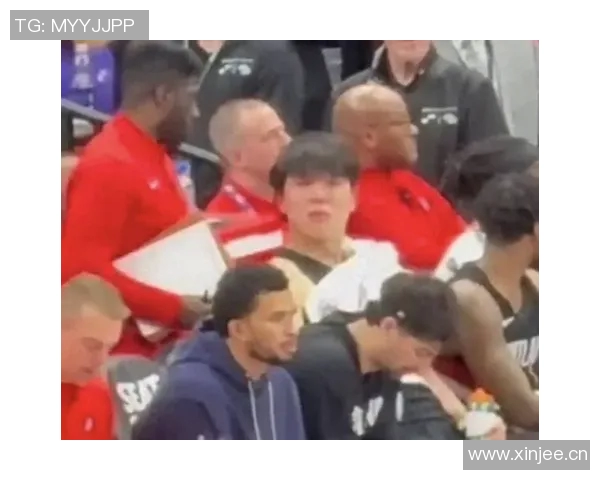 杨瀚森替补席流泪引发热议网友称其有羞耻心是球员的优良品质 杨瀚森替补席流泪引发热议网友称其有羞耻心是球员的优良品质