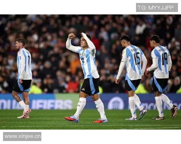 纳因戈兰直言不讳批评马丁内斯称其对足球一无所知表现糟糕