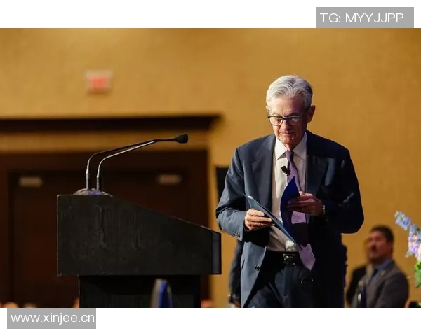 维金斯盛赞鲍威尔展现统治力称其为非凡天才球员的典范 维金斯盛赞鲍威尔展现统治力称其为非凡天才球员的典范