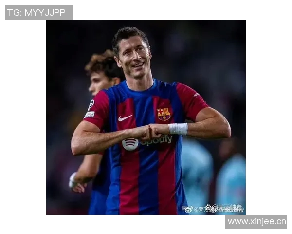 巴萨宣布不续约37岁莱万他拒绝前往阿拉伯联赛寻求新挑战 巴萨宣布不续约37岁莱万他拒绝前往阿拉伯联赛寻求新挑战