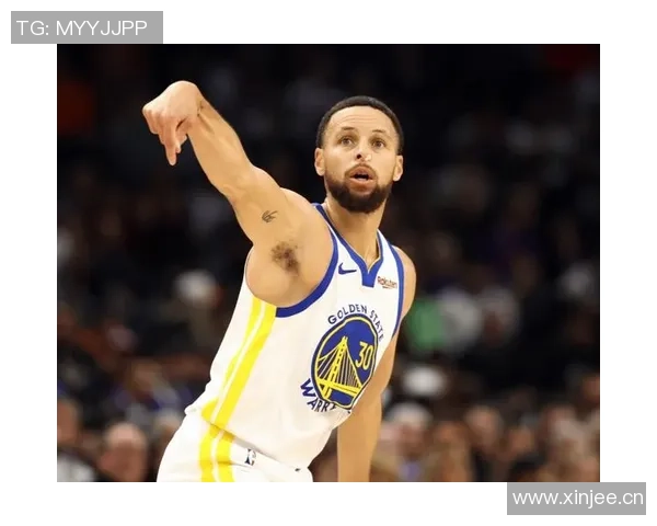 库里轻松出战16分钟贡献11分4篮板3助攻展现实力不凡