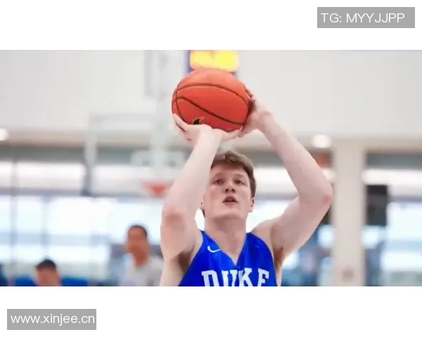 克尼佩尔表现惊艳4号秀16投7中斩获20分12篮板2助攻展现新秀风采